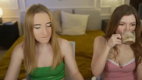 Snapshot of michelleinlove4u chatting on February 2025 12:18:02 PM Michelle online show from February 2025 12:18:02 PM