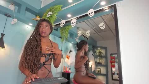 michellepose online show from October 2025 12:42:02 PM