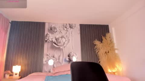 michellepreston_ online show from April 2026 11:53:02 AM