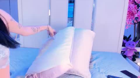 Michelle  online show from March 2026 09:42:02 PM