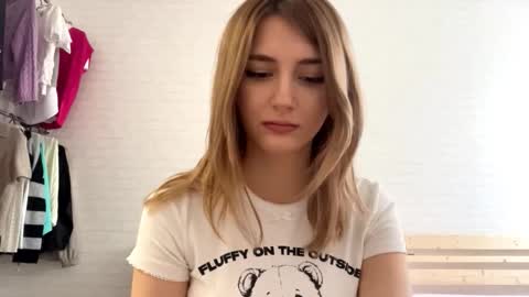 Jenny online show from March 2026 07:24:02 AM