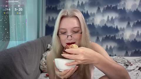 Snapshot of michiko_chan chatting on October 2025 03:04:01 AM Jessy and Steve online show from October 2025 03:04:01 AM
