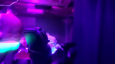 Snapshot of mickdollz chatting on October 2025 07:21:02 AM mickdollz online show from October 2025 07:21:02 AM