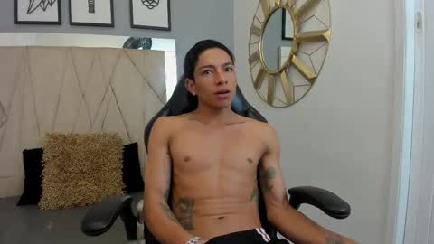 mickey online show from September 2025 07:27:02 PM