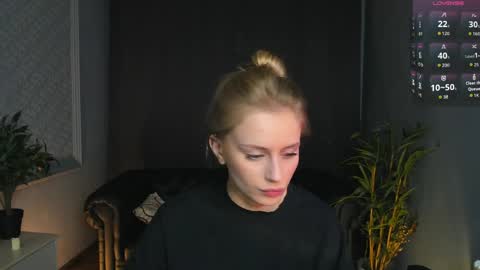 Micky online show from April 2026 08:09:01 PM