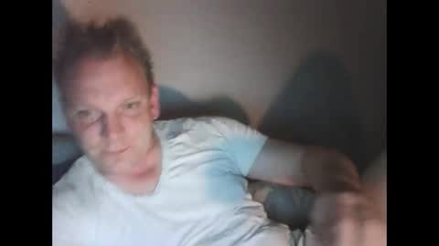 mickkxl online show from March 2026 07:54:02 PM