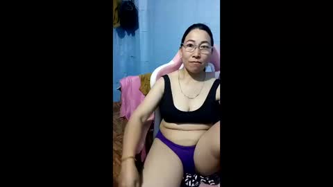 Miky online show from April 2026 07:58:01 PM