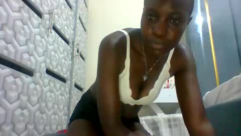 mickyhailey online show from February 2025 08:33:01 PM