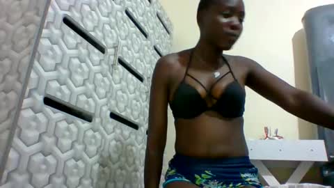 mickyhailey online show from February 2025 08:20:02 PM