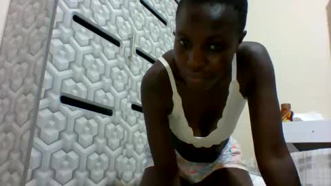 mickyhailey online show from February 2025 08:20:02 PM