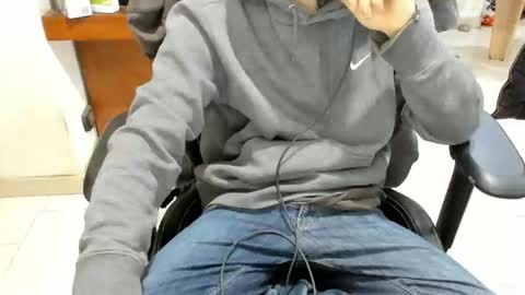 microfama00 online show from March 2026 01:20:01 AM