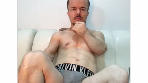 Aaron online show from September 2025 12:25:01 AM