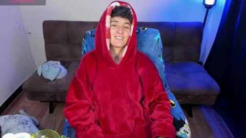 Blue online show from January 2025 03:34:02 AM