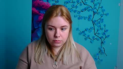 Mariana online show from December 2025 12:10:01 PM