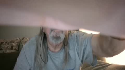 Snapshot of midnite_7 chatting on June 2026 04:37:02 AM midnite_7 online show from June 2026 04:37:02 AM