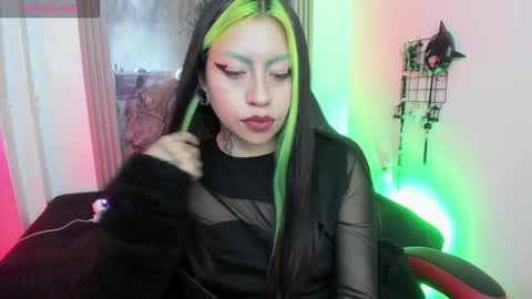 midory_ online show from October 2025 03:20:02 AM