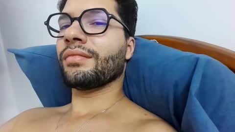 Sam online show from November 2025 03:01:02 PM