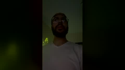 Snapshot of midoxx888 chatting on April 2026 10:12:01 PM midoxx888 online show from April 2026 10:12:01 PM