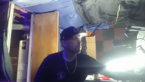 midtownhustler online show from September 2025 12:06:01 PM