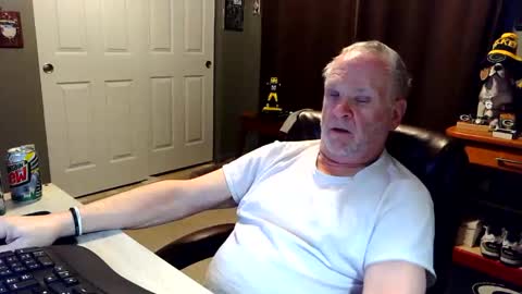 midwestdad09 online show from December 2025 02:38:01 AM