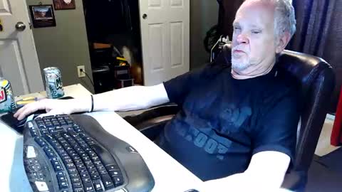 midwestdad09 online show from March 2026 06:51:02 PM