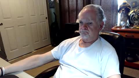 midwestdad09 online show from March 2026 04:19:01 PM