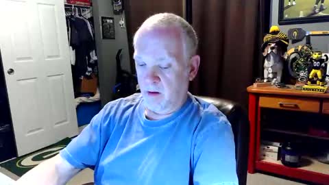 midwestdad09 online show from April 2026 08:17:02 AM