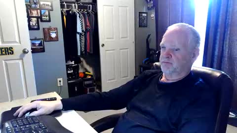 midwestdad09 online show from April 2026 02:34:02 PM