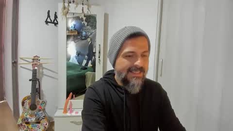 Snapshot of miguel_angeel_ chatting on June 2026 01:35:02 PM Miguel Angel online show from June 2026 01:35:02 PM