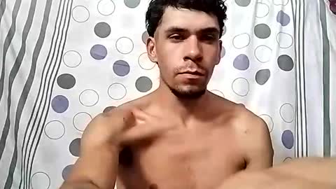 Snapshot of miguel_angelxxx chatting on February 2026 06:39:02 PM miguel online show from February 2026 06:39:02 PM
