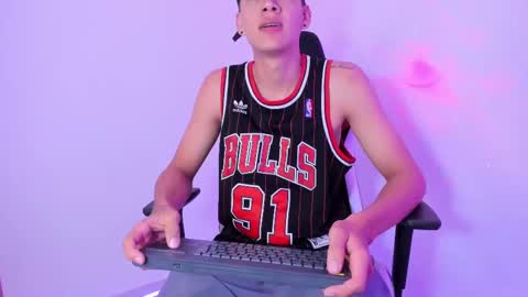 Snapshot of miguel_cagee chatting on October 2025 08:47:01 PM miguel_cagee online show from October 2025 08:47:01 PM