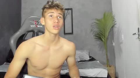 Miguel Hernandez online show from December 2024 01:46:01 PM