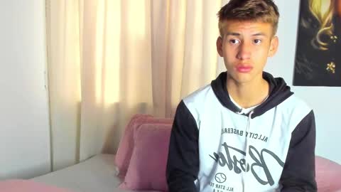 Miguel Hernandez online show from December 2024 03:58:01 PM