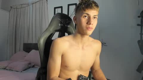 Miguel Hernandez online show from January 2025 12:14:02 AM