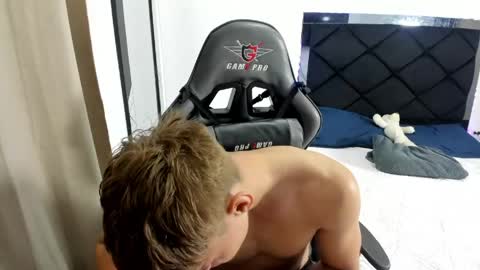 Miguel Hernandez online show from April 2026 12:53:01 AM