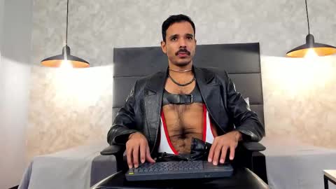 miguelsanfrancisco online show from November 2025 03:03:01 PM