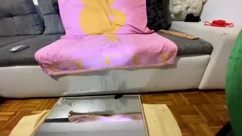 Snapshot of mihc1117 chatting on October 2025 05:24:01 PM CoolFlow online show from October 2025 05:24:01 PM