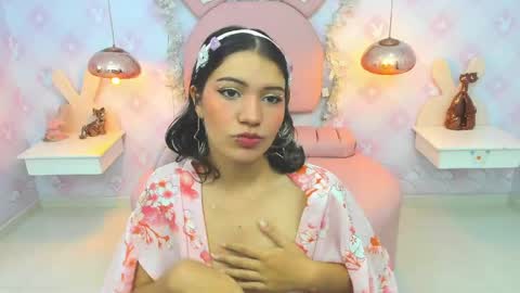 Mia Desire  online show from April 2026 04:04:01 AM