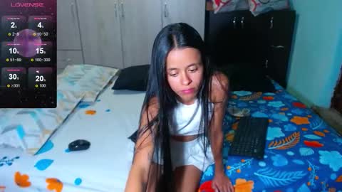 Snapshot of miia_jensen chatting on October 2025 02:30:02 AM MIA online show from October 2025 02:30:02 AM