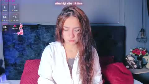 Snapshot of miia_moore_ chatting on June 2026 12:50:02 PM miia_moore_ online show from June 2026 12:50:02 PM