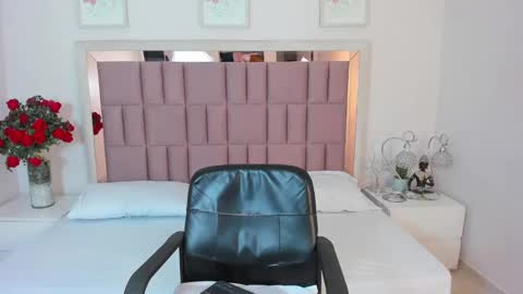 Mia  online show from January 2025 07:18:02 PM