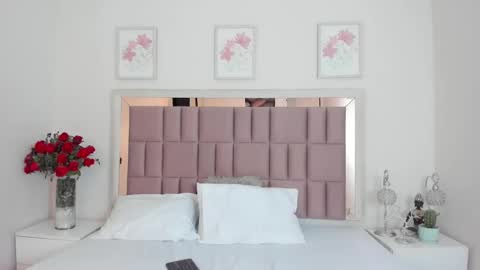 Mia  online show from February 2025 01:22:01 AM