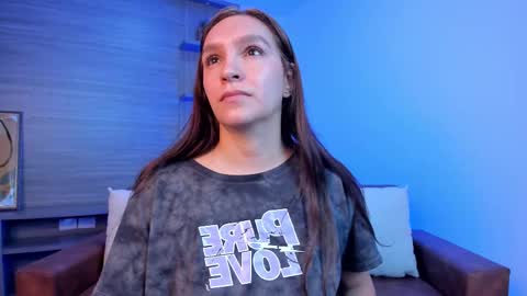 Miia 3 online show from February 2025 12:06:02 PM