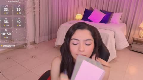 Mia online show from January 2025 03:55:02 AM