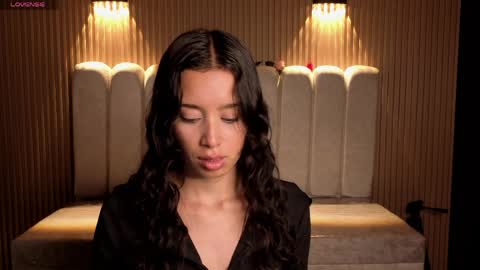 miiaa_evans1 online show from March 2026 08:09:01 PM