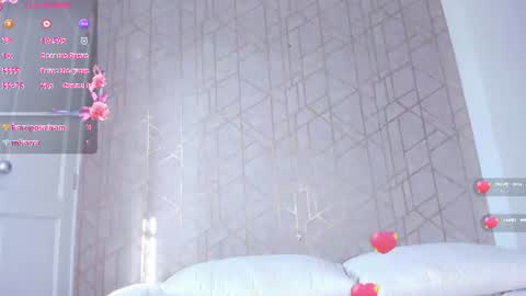 Snapshot of miiaavelvet chatting on June 2026 09:14:02 PM MIA online show from June 2026 09:14:02 PM