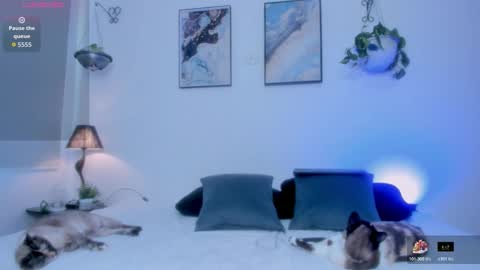 Mia Coopper online show from October 2025 05:51:02 PM