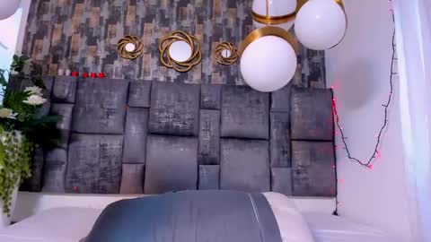 MiaTauro online show from March 2026 01:59:02 PM