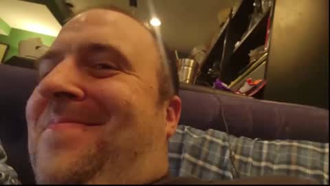 Snapshot of miike84s chatting on December 2024 06:55:02 AM Mikey online show from December 2024 06:55:02 AM
