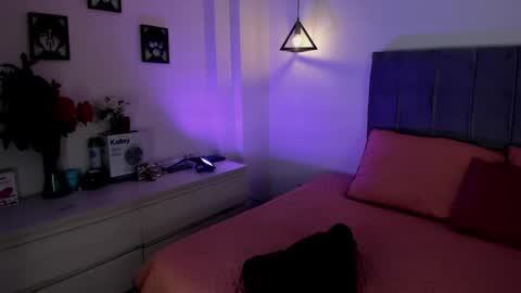 miiss_greyy online show from February 2025 07:27:02 PM